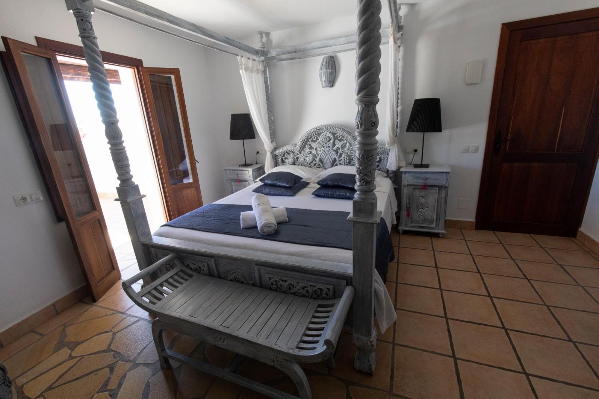 Buenavista Suites Hotel Boutique Santa Eularia des Riu Exteriér fotografie